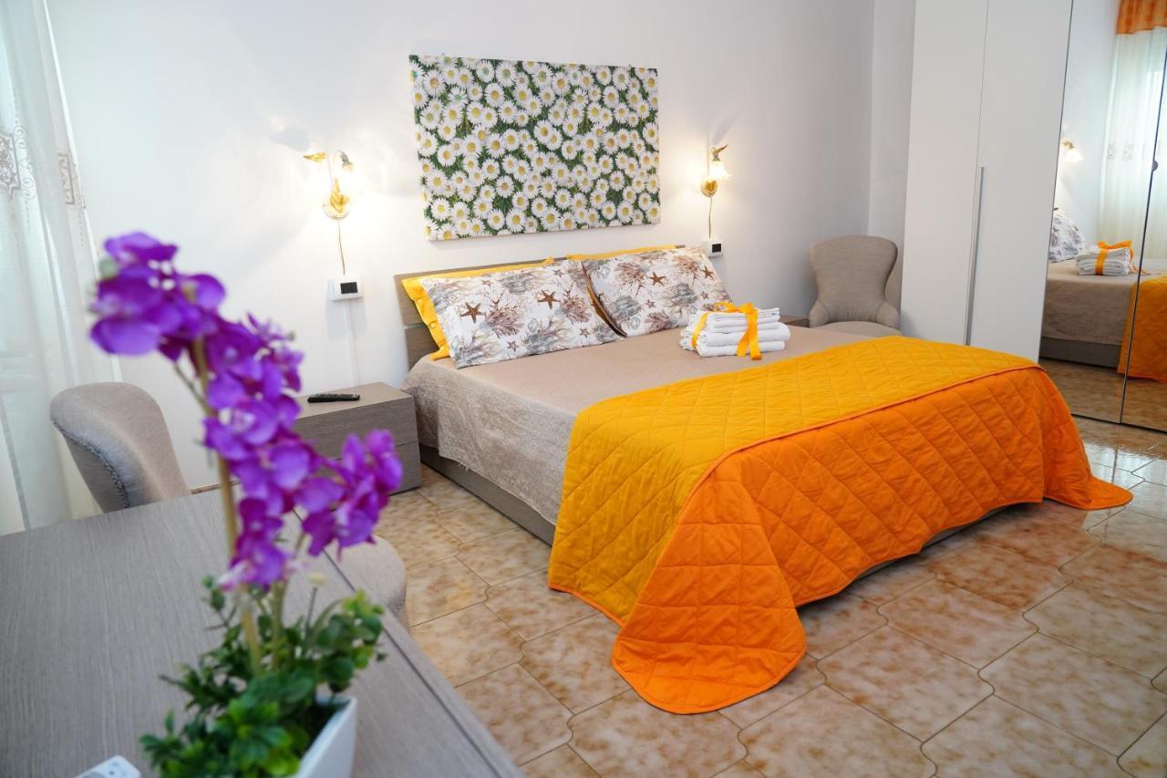 B&B La Strea Porto Cesareo Buitenkant foto