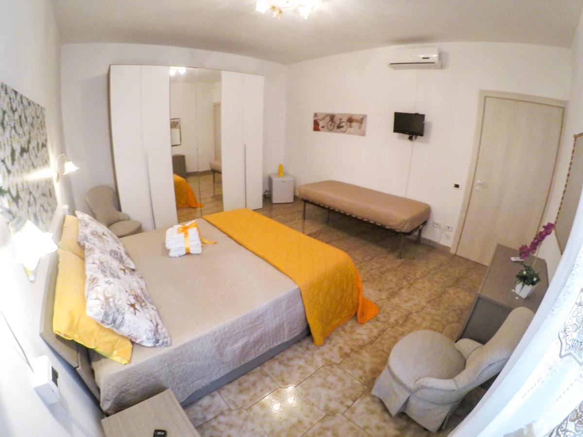 B&B La Strea Porto Cesareo Buitenkant foto