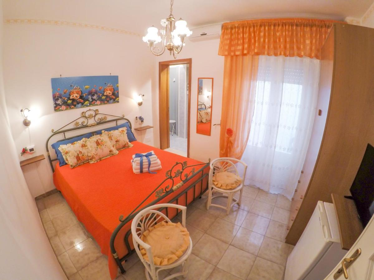 B&B La Strea Porto Cesareo Buitenkant foto